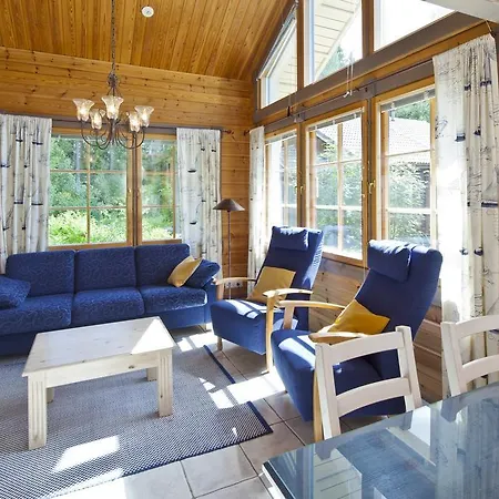 Holiday Club Ronnas Villas База отдыха 4*