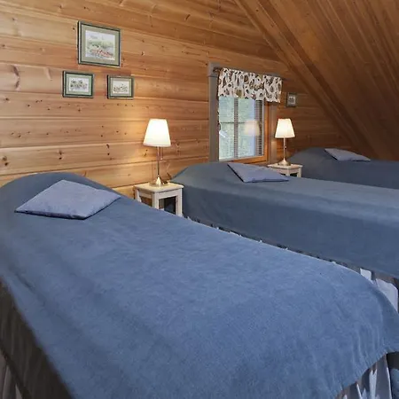 Holiday Club Ronnas Villas פארק נופש 4*